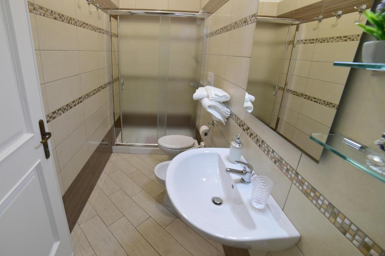 Case Vacanza Via Mozart Porto Cesareo Bagian luar foto